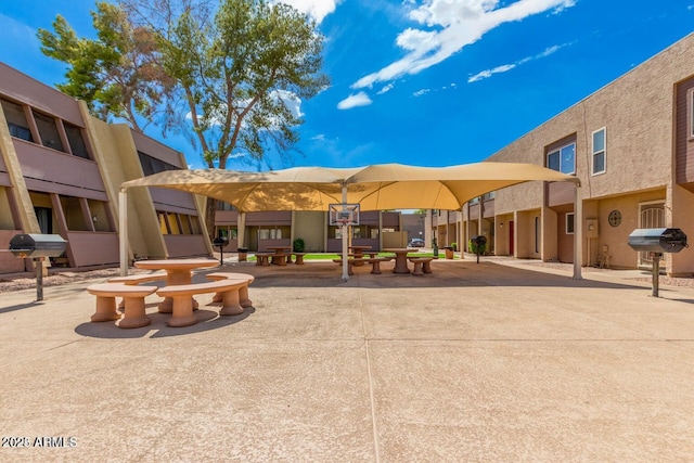 811 W 13th St, Tempe, AZ 85281 - view of home's community