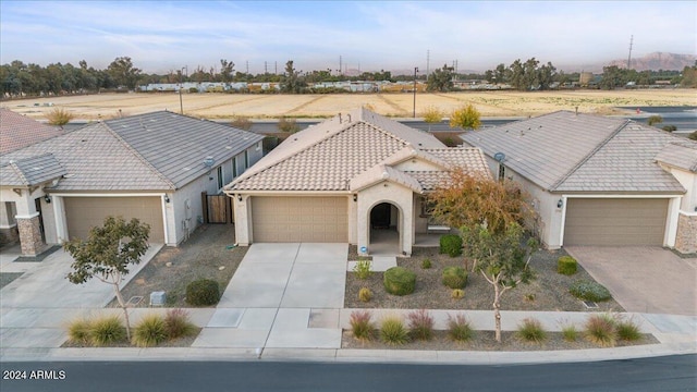 view of front facade featuring a garage