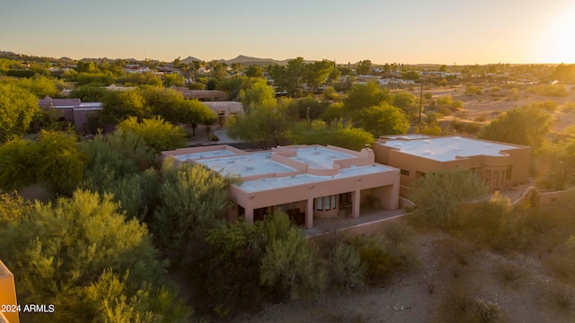 view of aerial view at dusk