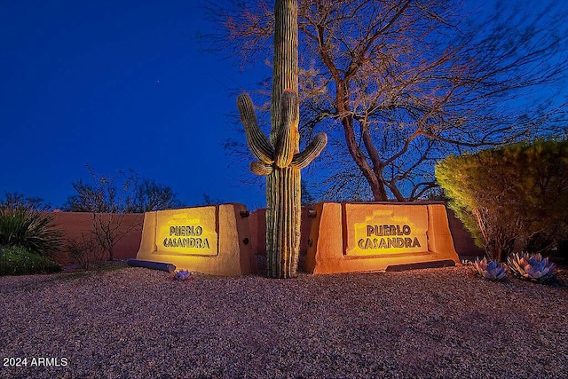 view of community / neighborhood sign