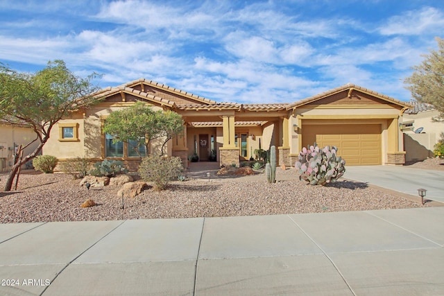 view of front of house featuring a garage