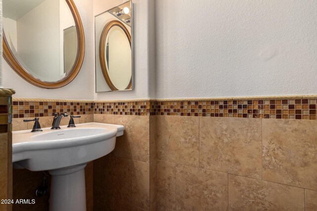 8143 E Obispo Ave, Mesa, AZ 85212 - view of bathroom
