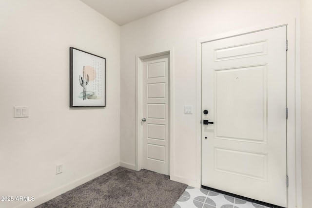 2256 W Laurie Ln, Phoenix, AZ 85021 - foyer featuring baseboards and carpet flooring