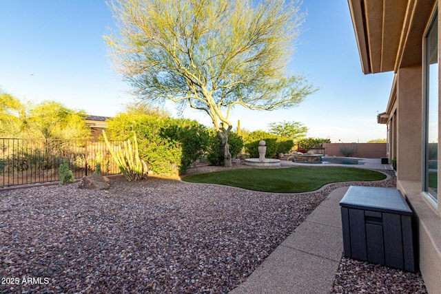 41715 N River Bend Rd, Phoenix, AZ 85086 - view of yard featuring a fenced backyard