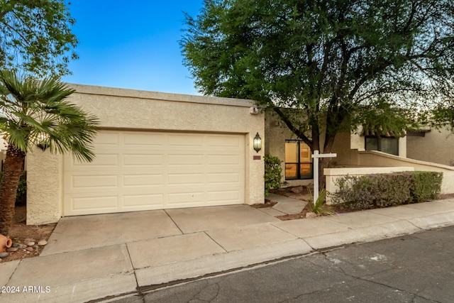 view of front facade with a garage