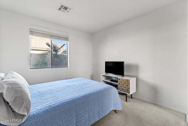 bedroom with carpet flooring