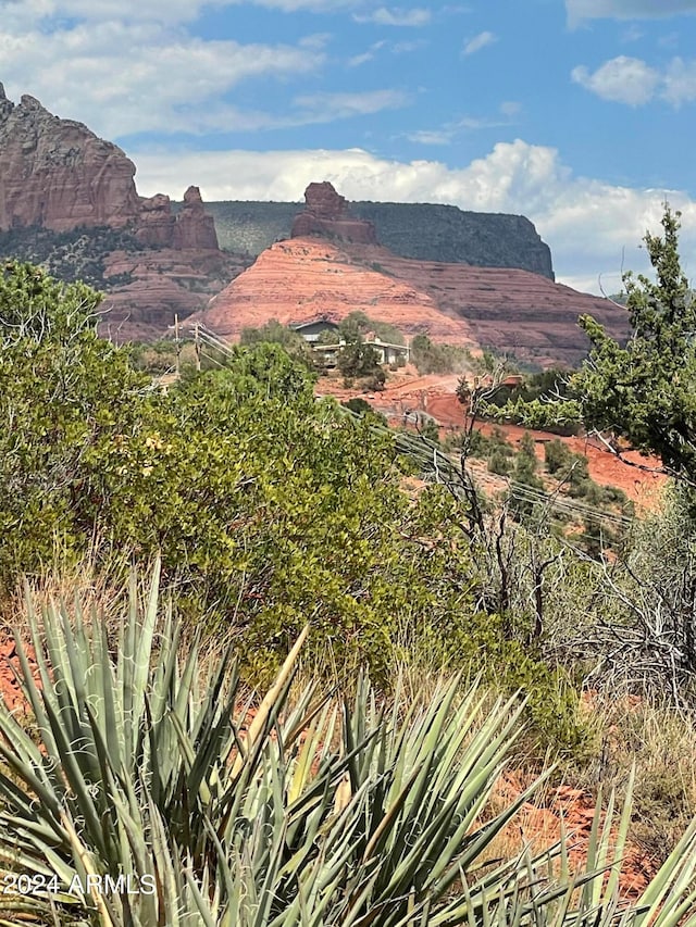 Listing photo 3 for 10 Sky Ridge Ct Unit 10, Sedona AZ 86336