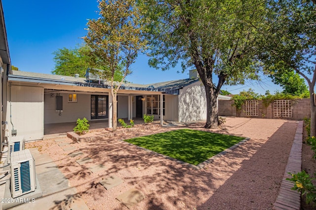 48 S Catalina St, Gilbert, AZ 85233 - rear view of house with a patio area and a fenced backyard