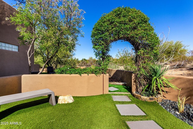 30600 N Pima Rd Unit 49, Scottsdale, AZ 85266 - view of yard with a fenced backyard