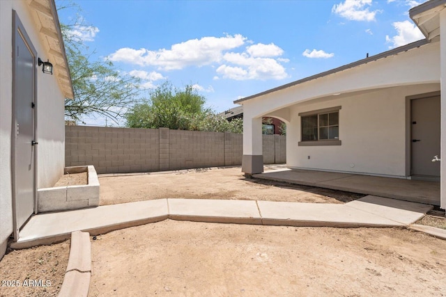 1510 W Fillmore St, Phoenix, AZ 85007 - fenced backyard featuring a patio