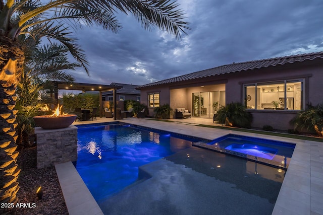 2343 E Kelly Dr, Gilbert, AZ 85298 - view of swimming pool featuring a fire pit, a patio area, and a pool with connected hot tub