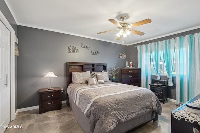 bedroom with visible vents, ornamental molding, a ceiling fan, and baseboards