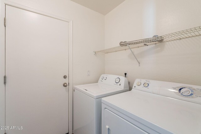 4642 E Sierrita Rd, San Tan Valley, AZ 85143 - clothes washing area featuring washing machine and clothes dryer