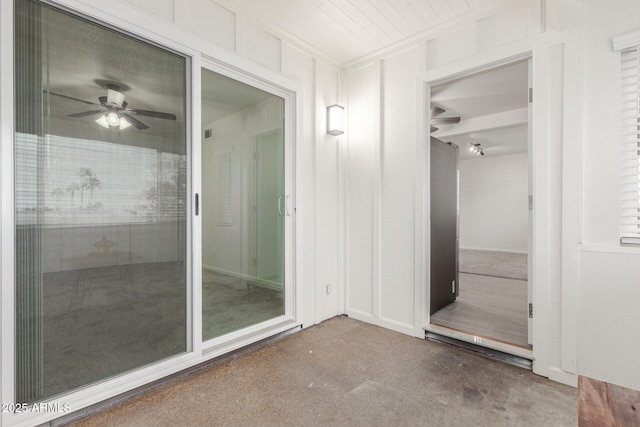2608 W Berridge Ln Unit 220, Phoenix, AZ 85017 - bathroom featuring ceiling fan