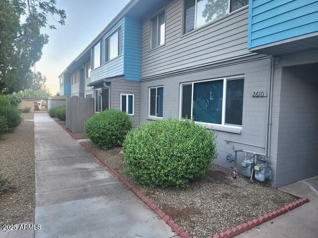 2608 W Berridge Ln Unit 220, Phoenix, AZ 85017 - view of side of home