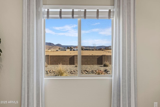 entryway featuring a mountain view