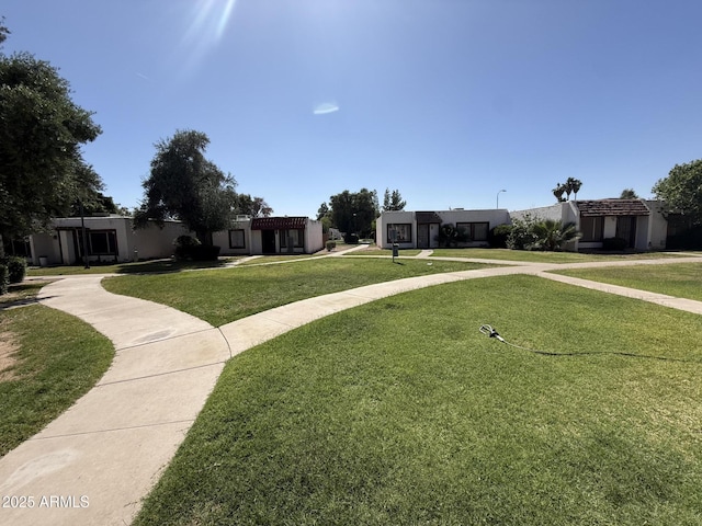 4652 W Desert Crest Dr, Glendale, AZ 85301 - view of green lawn
