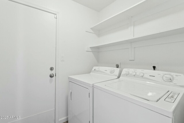 4634 W Aire Libre Ave, Glendale, AZ 85306 - washroom featuring laundry area and washer and clothes dryer