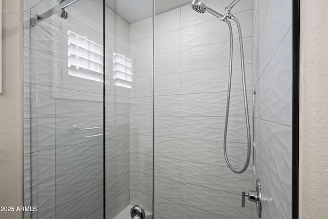 4029 N 160th Dr, Goodyear, AZ 85395 - bathroom with tiled shower