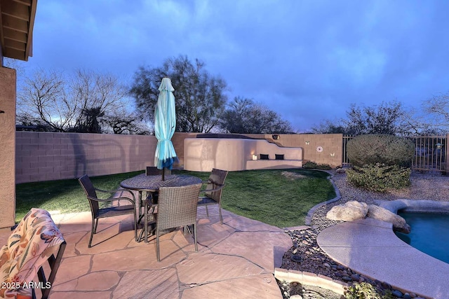 21840 N 43rd St, Phoenix, AZ 85050 - view of patio with fence and outdoor dining space