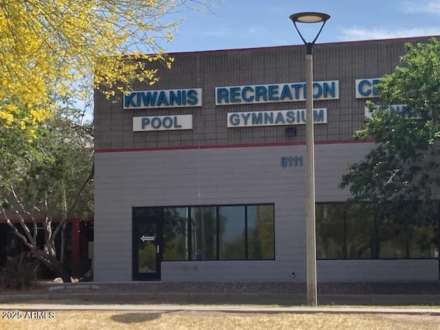 view of building exterior