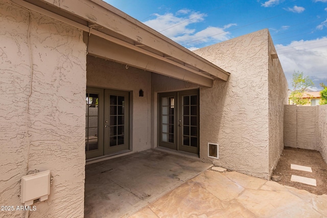 1173 E Cochise Dr, Phoenix, AZ 85020 - view of patio featuring french doors