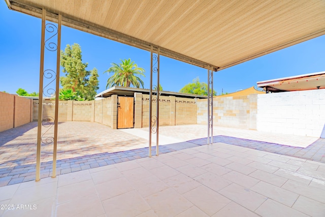 1726 W Claremont St, Phoenix, AZ 85015 - view of patio / terrace featuring a fenced backyard
