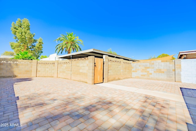1726 W Claremont St, Phoenix, AZ 85015 - view of patio with a fenced backyard
