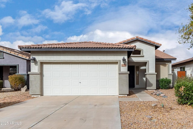 view of front facade with a garage