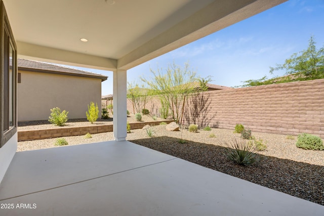 4515 Charro Ct, Wickenburg, AZ 85390 - fenced backyard with a patio