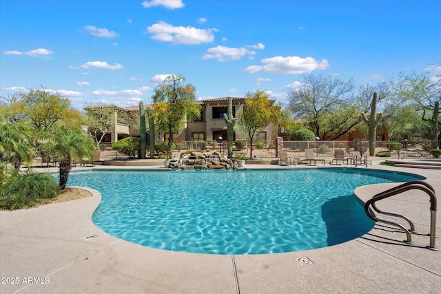 19700 N 76th St Unit 2086, Scottsdale, AZ 85255 - community pool featuring a patio and fence