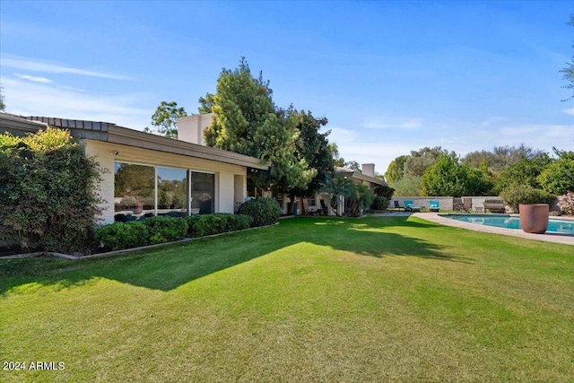6516 E Maverick Rd, Paradise Valley, AZ 85253 - view of yard featuring a fenced in pool