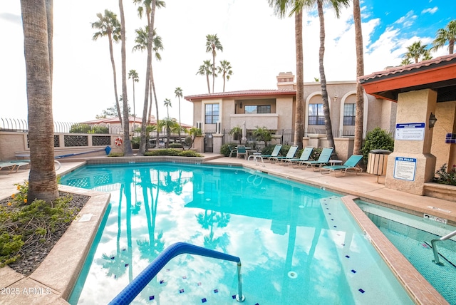 view of swimming pool