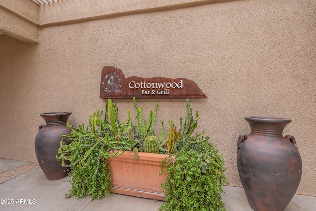 exterior details with stucco siding