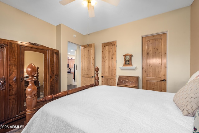 bedroom with a ceiling fan