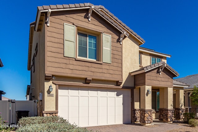 view of front facade with a garage