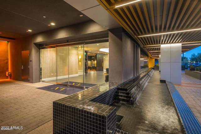 lobby featuring recessed lighting
