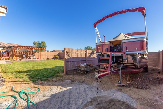 view of yard featuring a pergola