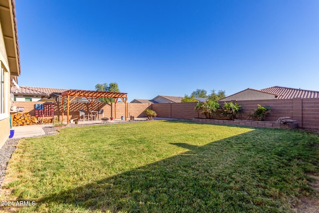 view of yard featuring a patio and a pergola