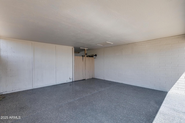 5504 N 69th Ave, Glendale, AZ 85303 - garage with concrete block wall
