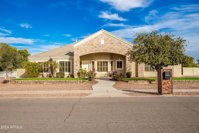 view of front of property