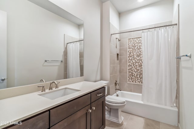 625 W Echo Ln, Phoenix, AZ 85021 - bathroom with toilet, vanity, shower / bath combination with curtain, and tile patterned floors