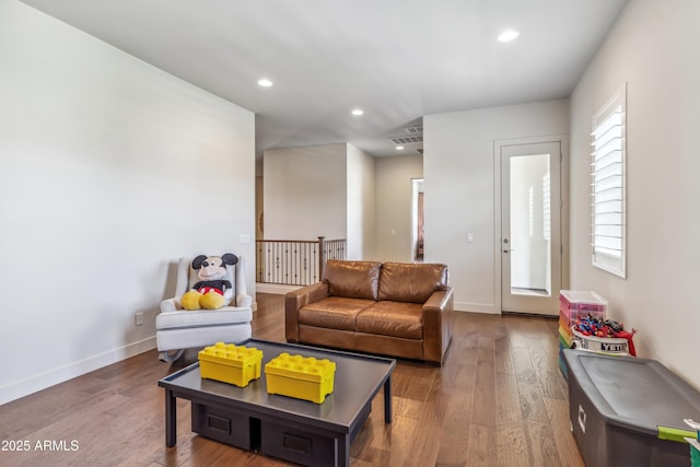 625 W Echo Ln, Phoenix, AZ 85021 - living area with wood finished floors, recessed lighting, and baseboards