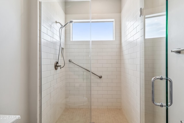 625 W Echo Ln, Phoenix, AZ 85021 - bathroom featuring a stall shower