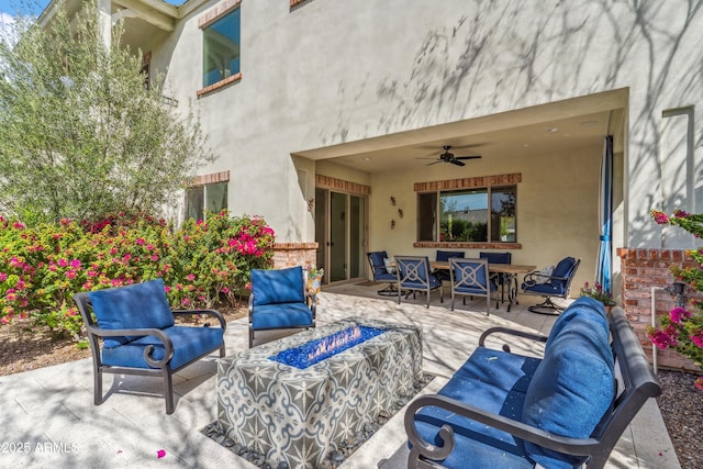 625 W Echo Ln, Phoenix, AZ 85021 - view of patio with outdoor dining space, a ceiling fan, and an outdoor living space