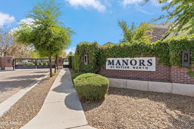 625 W Echo Ln, Phoenix, AZ 85021 - community / neighborhood sign with fence and a gate