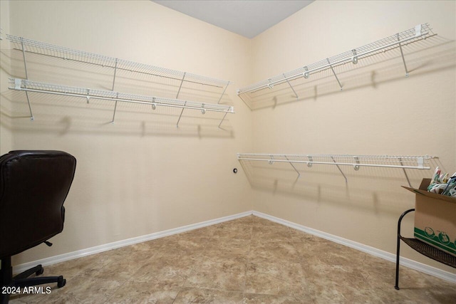 view of spacious closet