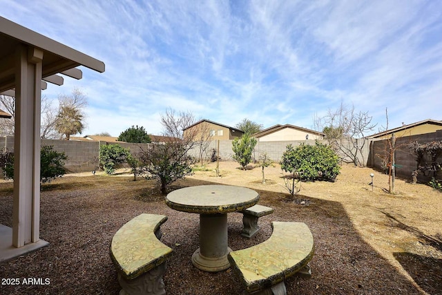 view of yard featuring a patio