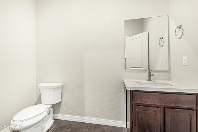 2000 N 36th St Unit 17, Phoenix, AZ 85008 - bathroom with toilet and vanity