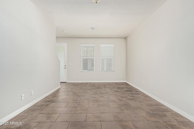 2000 N 36th St Unit 17, Phoenix, AZ 85008 - empty room with baseboards